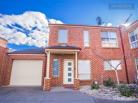 18/26 Mckinley Drive, Roxburgh Park, VIC 3064 - Photo 3