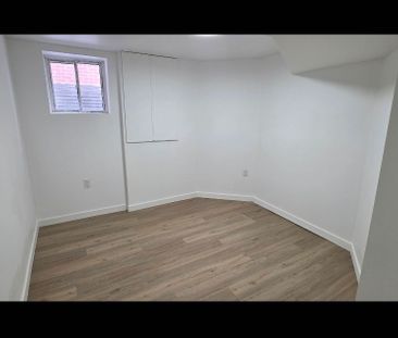 For Lease - 582 Strouds Lane, Pickering, Ontario - Photo 6