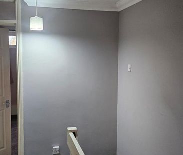 3 bedroom ground floor maisonette to rent - Photo 4