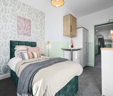 Manor Court Road, Nuneaton, CV11 5HQ - Photo 2