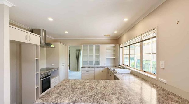 Albany, 3 bedrooms 10 Amherst Place, Albany, North Shore City - Photo 1