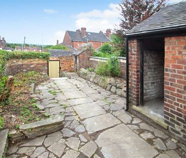Blurton Road, Heron Cross, Stoke-on-Trent, ST4 - Photo 6