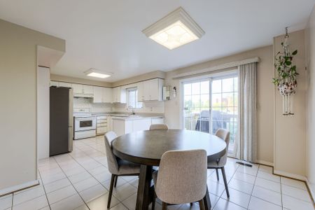 For Lease - 89 Woodlot Crescent, Toronto, Ontario - Photo 2