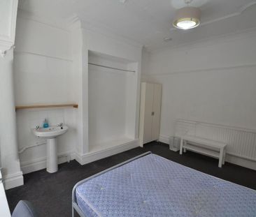 6 bedroom house to rent - Photo 3