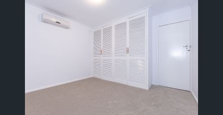 Spacious Family Home - Photo 5