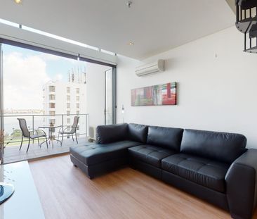 FULLY FURNISHED 1 BEDROOM IN PRIME EAST PERTH LOCATION! - Photo 2