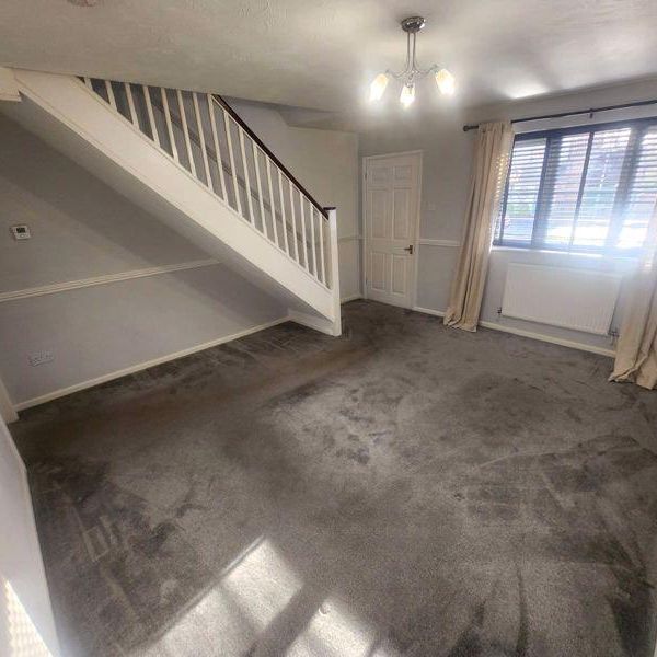 2 bedroom end of terrace house to rent - Photo 1