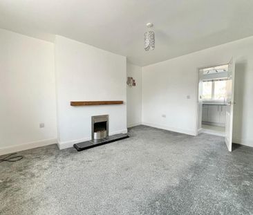 2 bedroom end of terrace house to rent - Photo 5