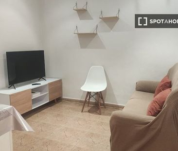 2 room luxury Flat for rent in L'Hospitalet de Llobregat, Spain - Photo 1