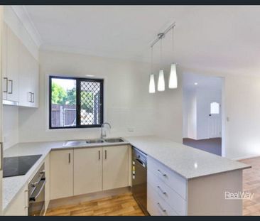 Stylish, Low-Maintenance Living Awaits - Photo 4