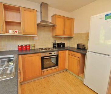 The Oval, Guildford, Surrey, GU2 - Photo 6