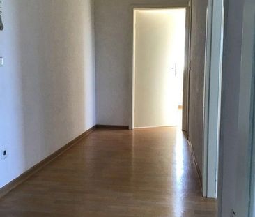 Praktische 3-Zimmer-Wohnung mit schönem Balkon! - Photo 2