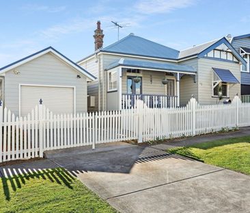 Charming Three Bedroom Family Home - Photo 4