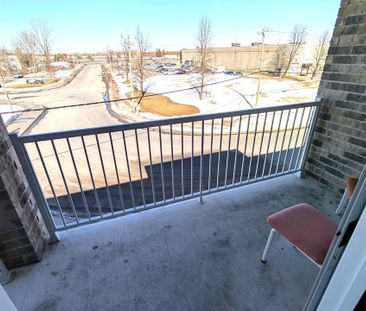 Immeuble 1510-1520 Rue Lionel-Giroux, Drummondville Très Grand 5 ½ ... - Photo 1