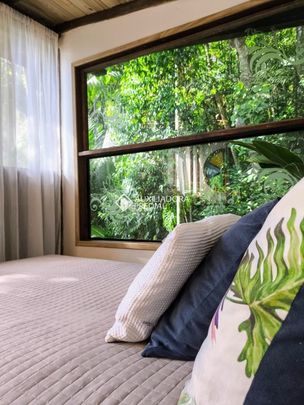 Casa com 3 quartos e 215m² para alugar em Lagoa da Conceição, Florianópolis. - Photo 1
