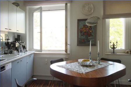 Gepflegte 2-Zimmer Wohnung mit Küche und Balkon in Striesen - Photo 2