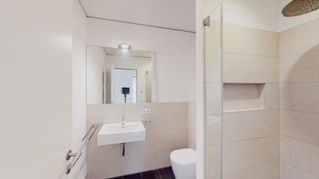 Große 4-Zimmerwohnung in urbaner Lage - Foto 2