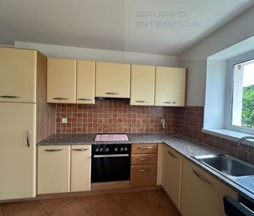 CASA INDIPENDENTE SU TRE LIVELLI - Photo 2