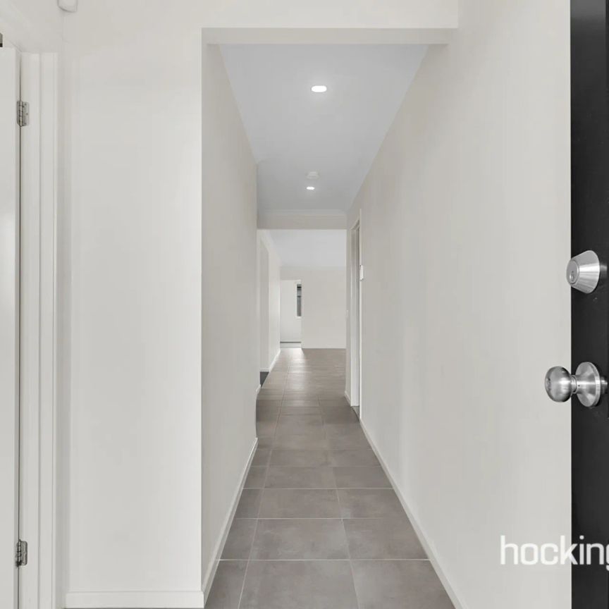 26 Batman Crescent, - Photo 1