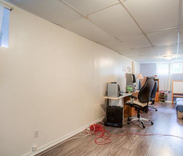 Chambly – Grand 4 et demi semi meublé à louer – Tout inclus - Photo 2