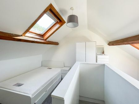 2 bedroom terraced house to rent - Photo 4