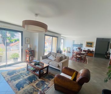 Location Appartement 6 pièces 164m² LIMOGES 87000 - Photo 1