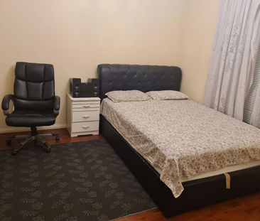 Melton South - Photo 2