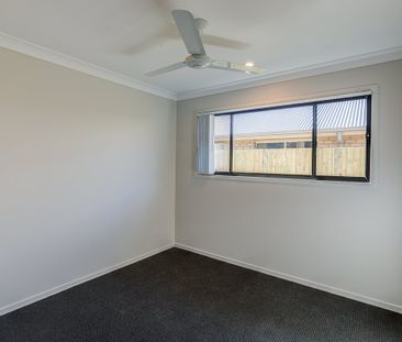 Perfect Brand-New Family Home! - Photo 4