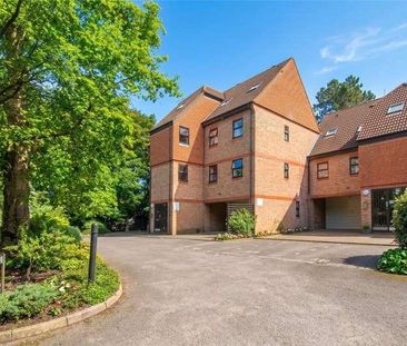 Woking, Surrey, GU22 - Photo 5