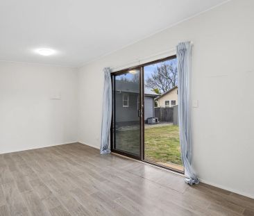 Modern Cottage Retreat in a Quiet Narrabundah Street - Photo 1