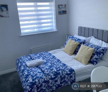 4 bedroom terraced house to rent - Photo 5