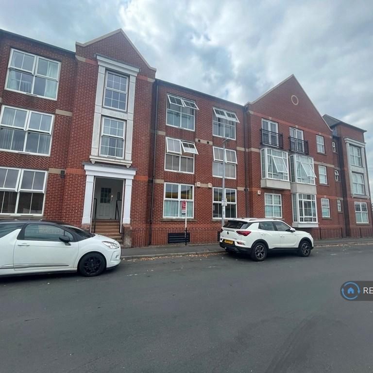 1 bedroom flat to rent - Photo 1