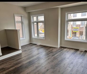 For Lease - 66 Fieldridge Crescent Unit# 2, Brampton, Ontario - Photo 2
