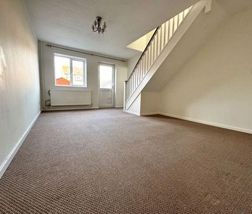 2 bedroom semi-detached house to rent - Photo 6
