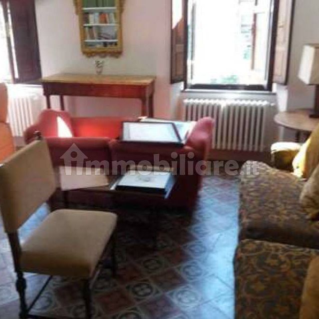 Appartamento ottimo stato, piano terra, Centro, Poppi - Photo 1