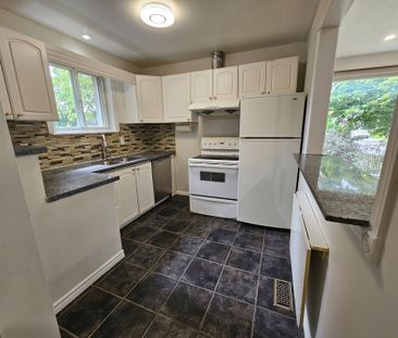 For Lease - 358 Browndale Crescent Unit# MainFlr, Richmond Hill, On... - Photo 3