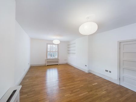 3 bedroom flat to rent - Photo 2