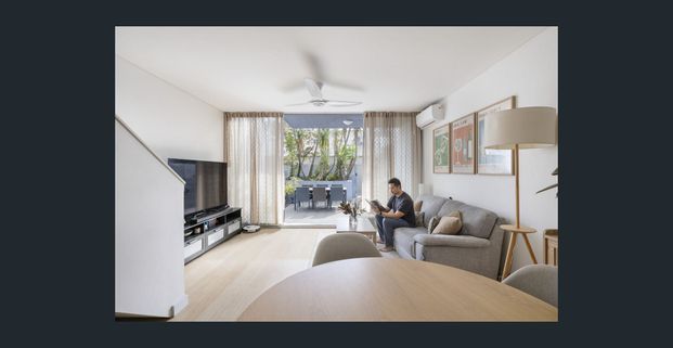 Apartment in the Designer Datum Complex - Photo 1