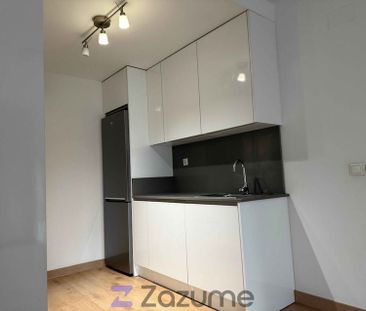 Alquiler de piso en Calle Martínez de la Rosa - Photo 4