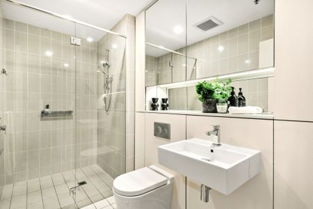 Spacious One Bedroom Plus Study Apartment in the Heart of Zetland - Photo 5