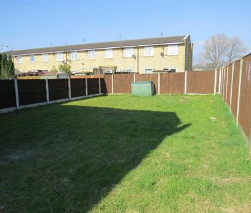 3 bedroom terraced house to rent - Photo 2