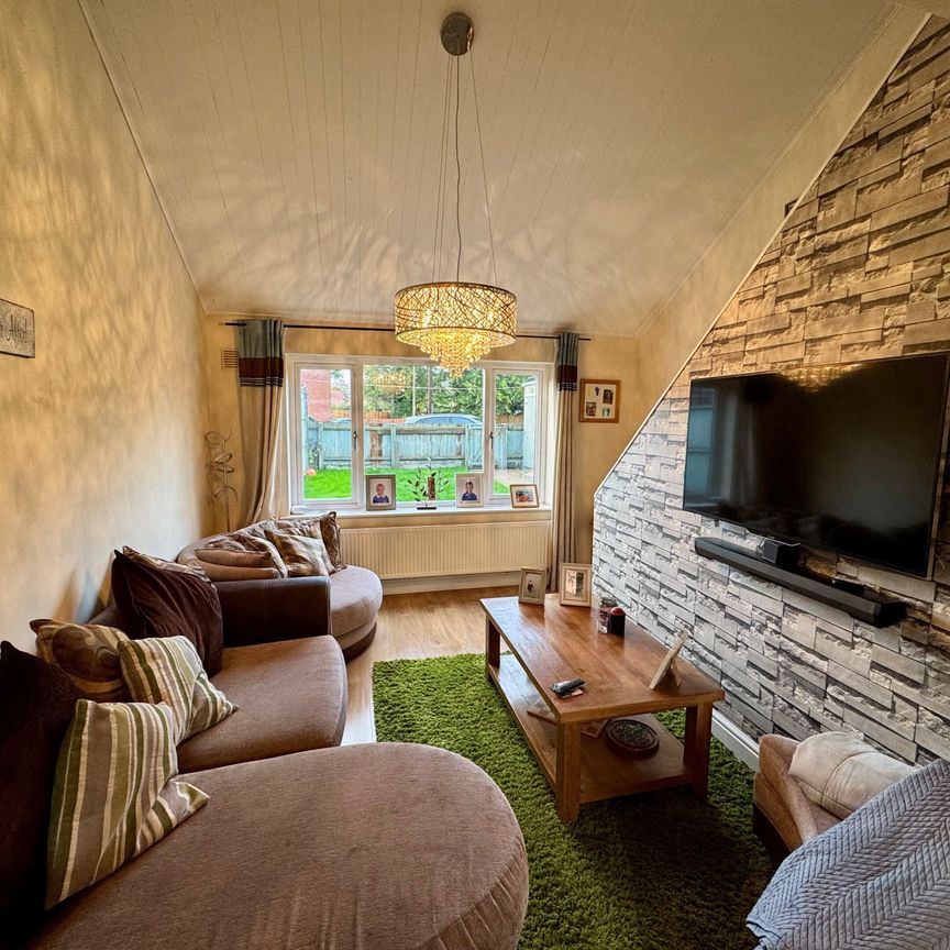 Jubilee Close, Brandon, Weeting - Photo 1