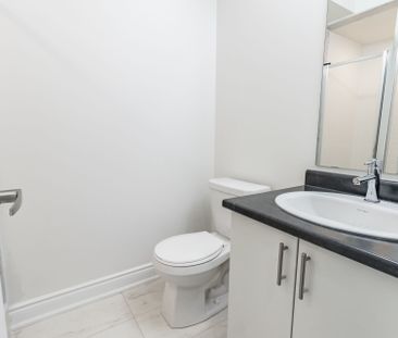 For Lease - 3 Wild Rose Gardens Unit# UPPER, Toronto, Ontario - Photo 3