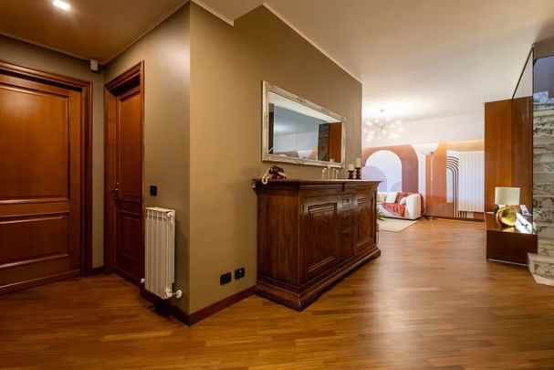 Via Pietro de Francisci, Rome, Lazio 00165 - Photo 1