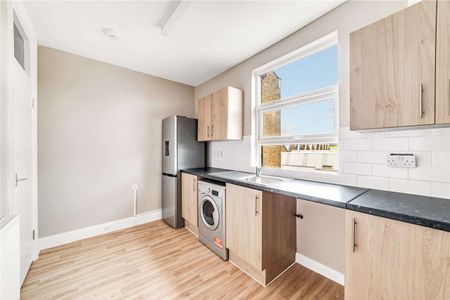 A well presented one bedroom flat set in a prime Acton Vale location - Photo 4