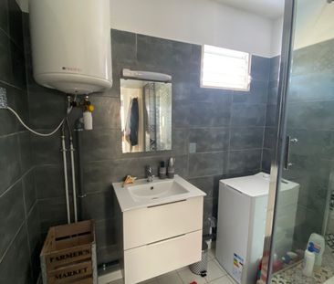 Location Appartement 3 pièces 58m² STE ROSE 97115 - Photo 1