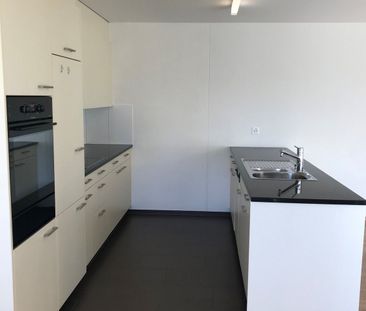 Schöne 2.5-Zimmer-Wohnung mit grosszügigem Balkon zu vermieten - Photo 1
