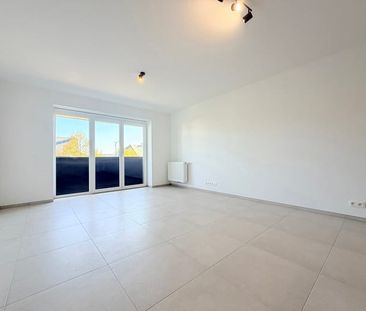 Appartement te huur - foto 2