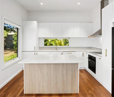 Stylish, Light-Filled Garden Flat in the Heart of Elanora Heights -... - Photo 2