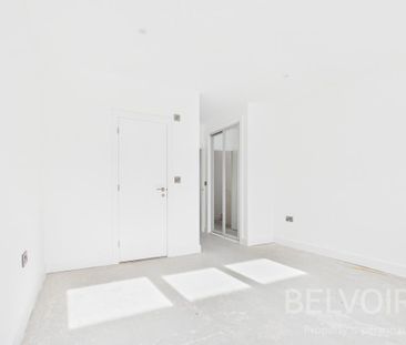 4 bedroom semi-detached house to rent - Photo 6